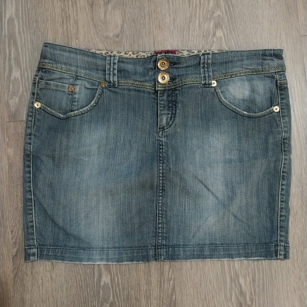 Torrid Blue Denim Skirt Size 14